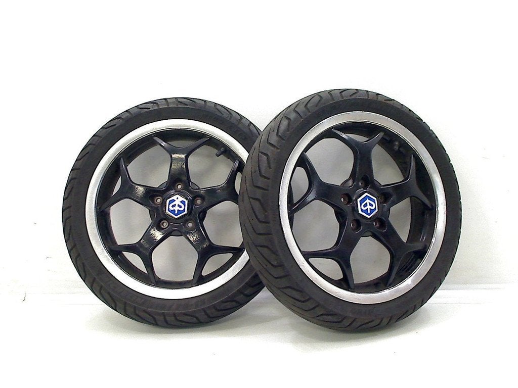 VOORVELG SET Piaggio MP3 500 2014-2018 (01-2014/12-2018), Piaggio & C. SpA, Gebruikt, Customer_service@piaggio.com, Viale Rinaldo Piaggio, 25
56025  Pontedera, PI, IT