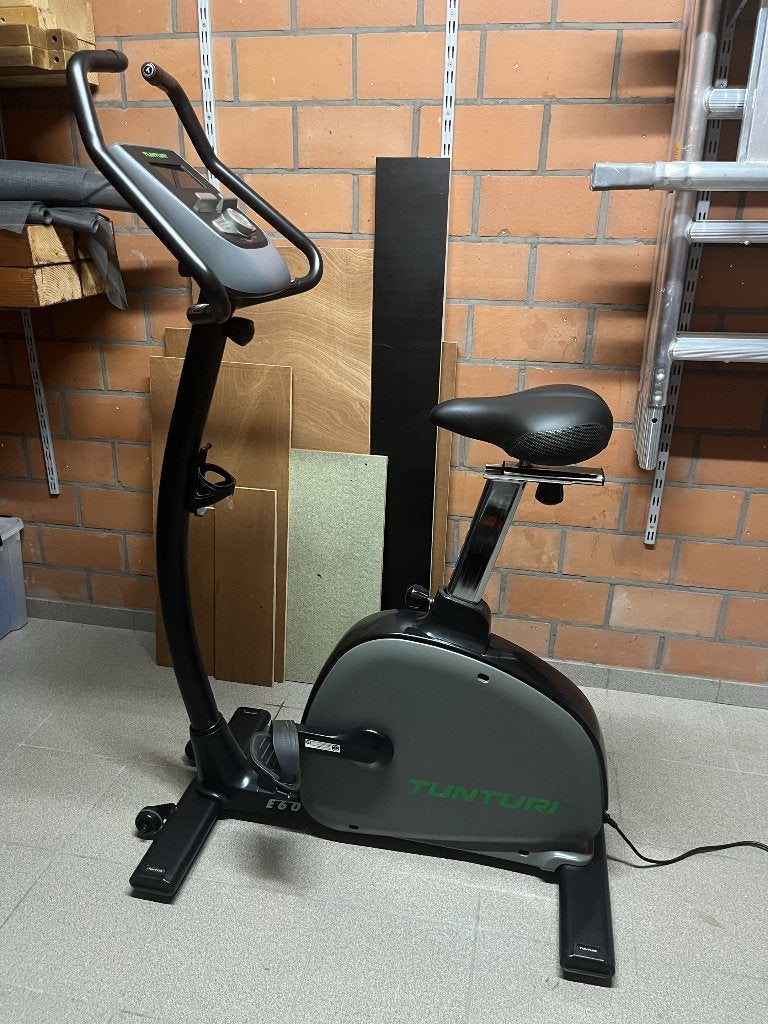 Tunturi Performance E60 Hometrainer, Ophalen, Zo goed als nieuw, Metaal, Benen