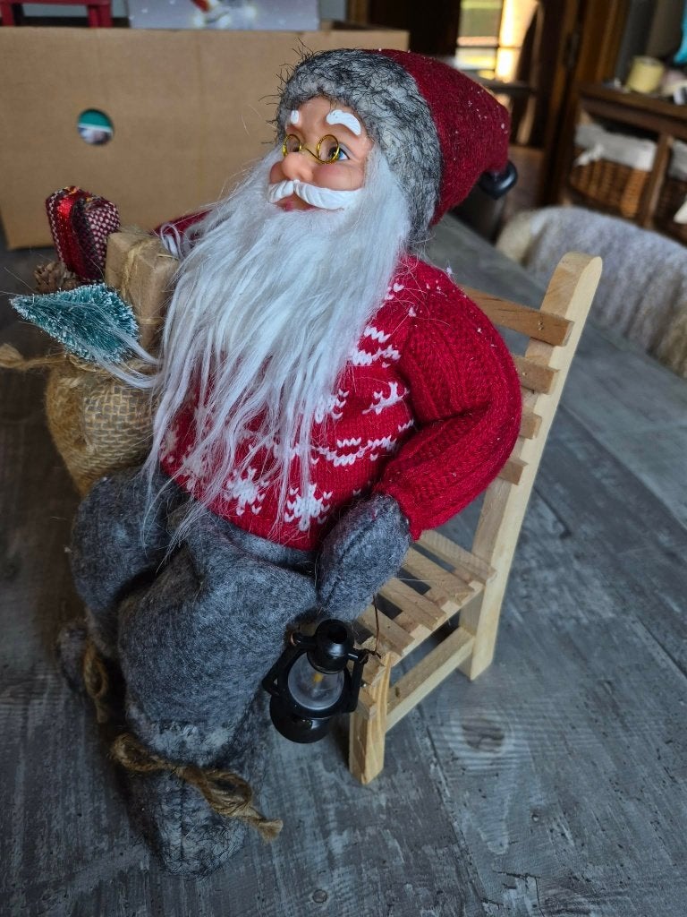 Kerstman in stoel, Diversen, Ophalen of Verzenden, Zo goed als nieuw