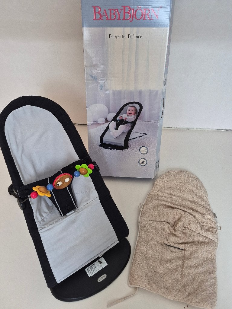 BabyBjorn Wipper Relax incl hoes en speeltje, Enfants & Bébés, Relax bébé, Autres marques, Comme neuf, Enlèvement, Avec ceinture(s)