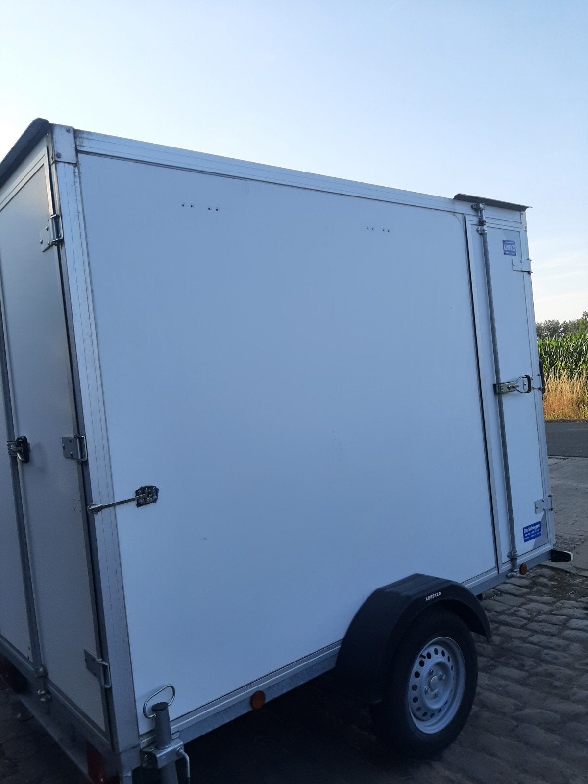 Gesloten aanhanger merk kerenzo., Auto diversen, Aanhangers en Bagagewagens, Ophalen of Verzenden