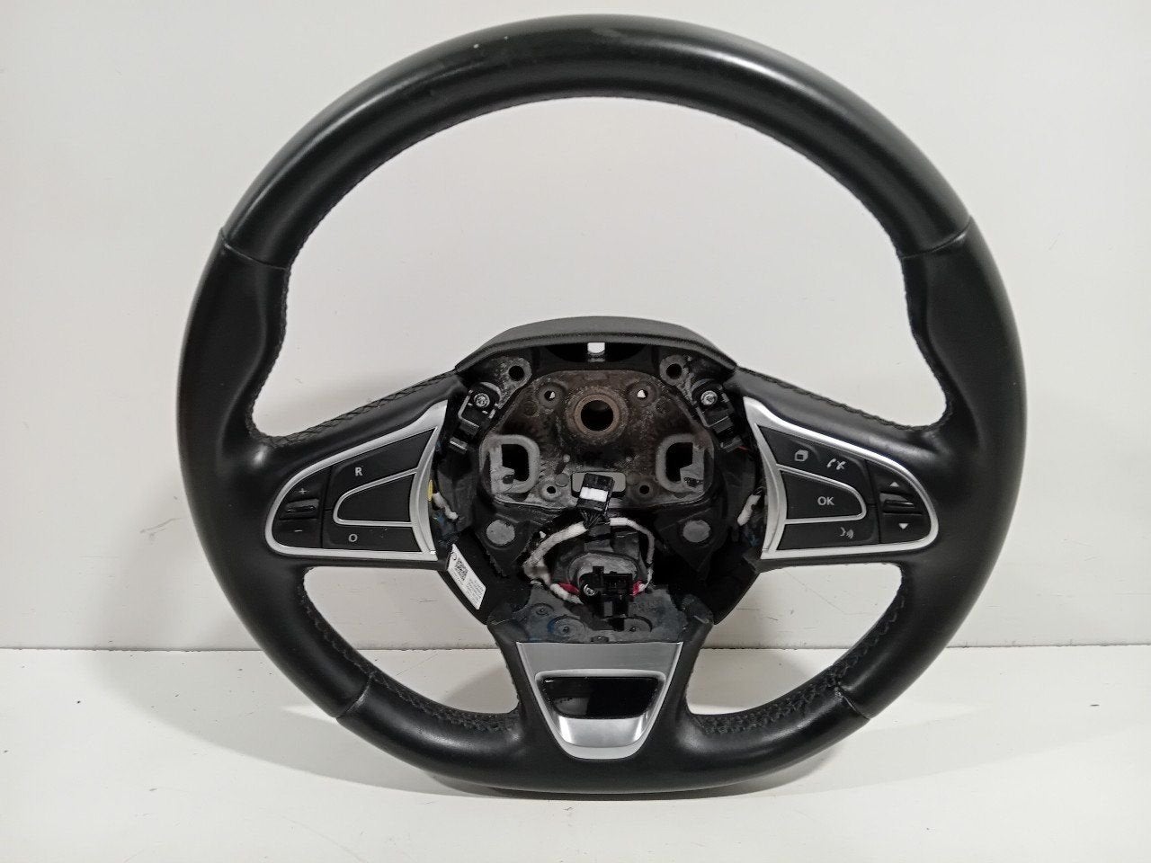 Stuur Renault Mégane, Onderdelen@venauto.nl, Van der Ven Autorecycling B.V., Gebruikt, Ettenseweg 76, 4706 PB Roosendaal, The Netherlands