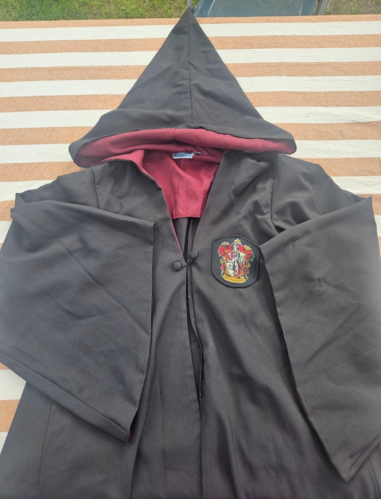 Harry Potter cape, Ophalen