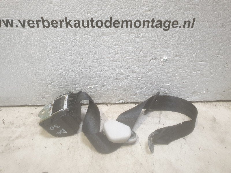 CEINTURE DE SECURITE ARRIERE DROITE Golf IV (1J1), Autos : Pièces & Accessoires, Volkswagen, Volkswagen AG, Utilisé, Kundenbetreuung@volkswagen.de