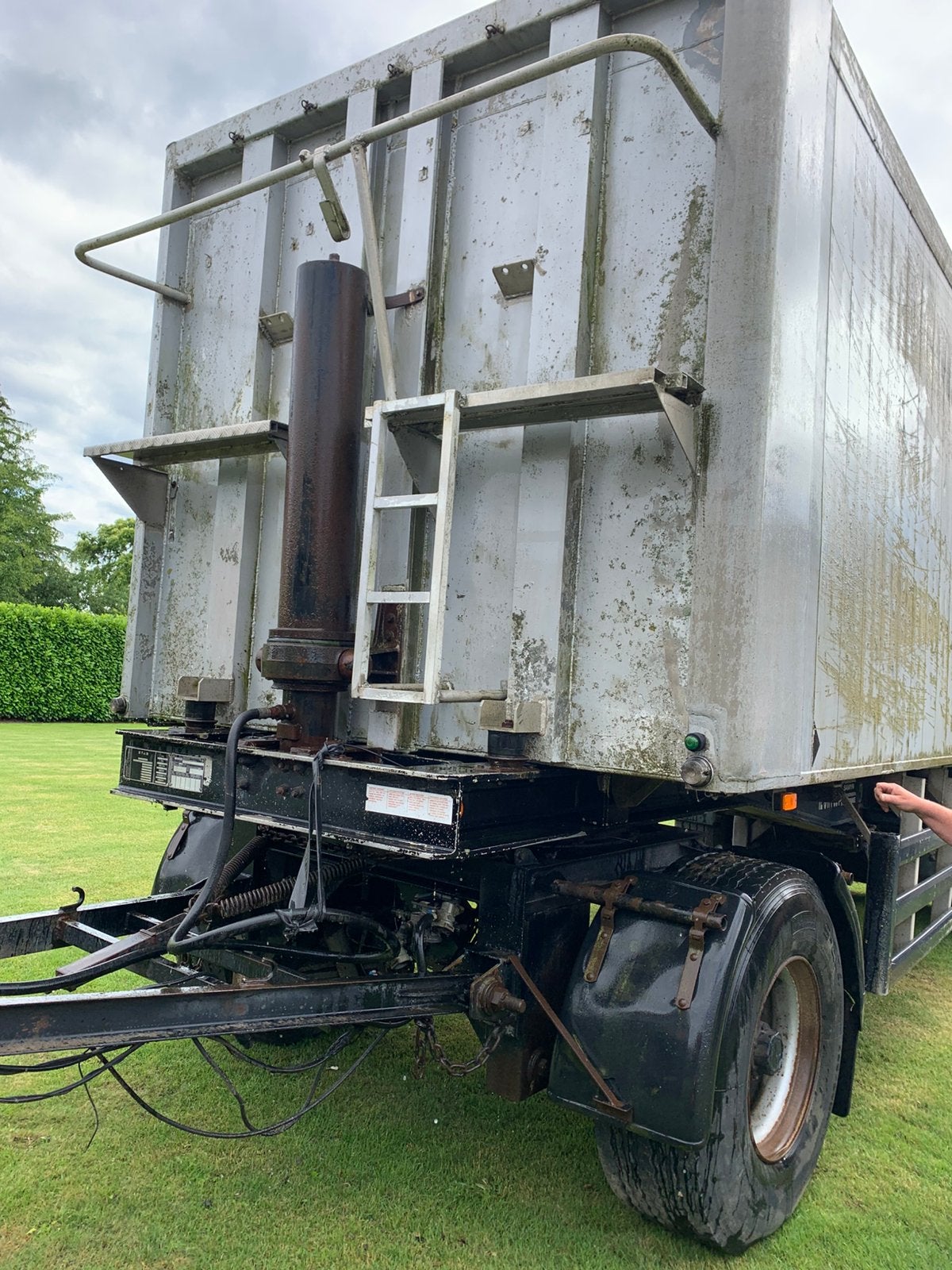 AANHANGWAGEN voll ALUMINIUM, TG 16 Ton , 26 m3, graandicht,, Ophalen