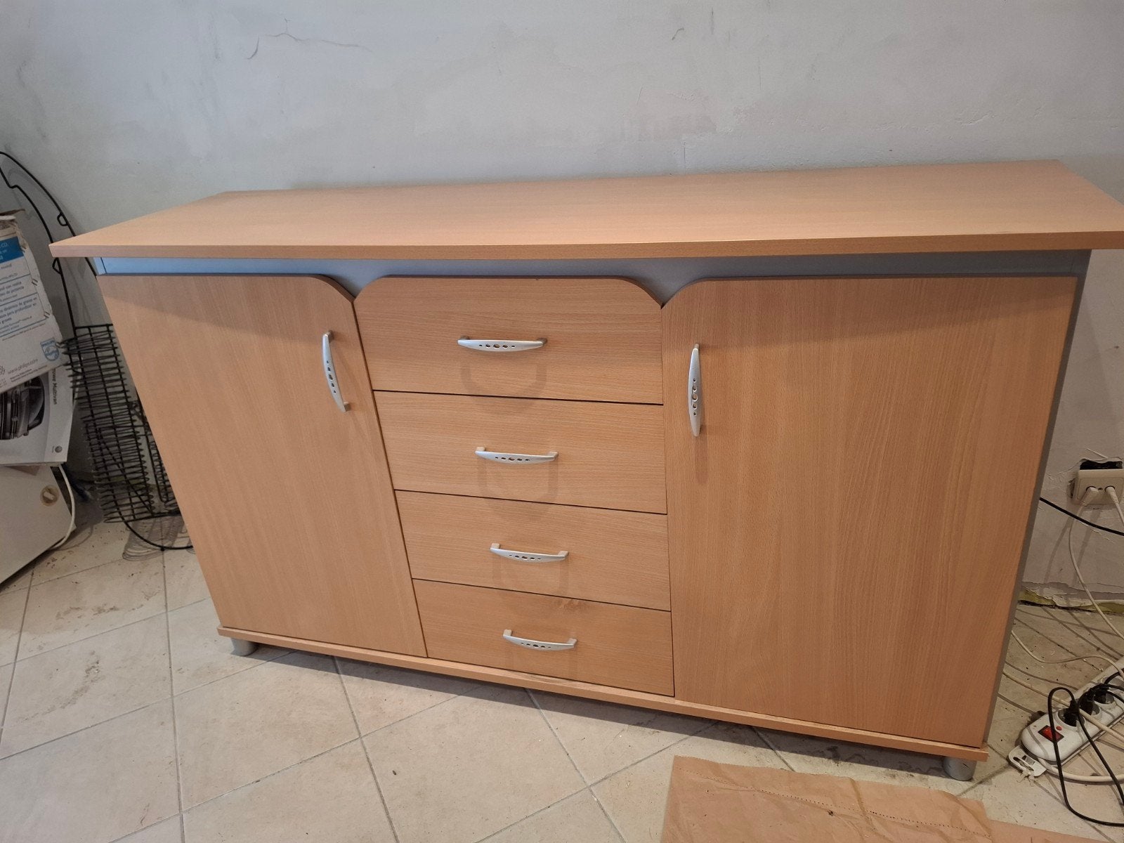 Dressoir  , 1m60, eettafel  en 4 eettafel stoelen, Ophalen
