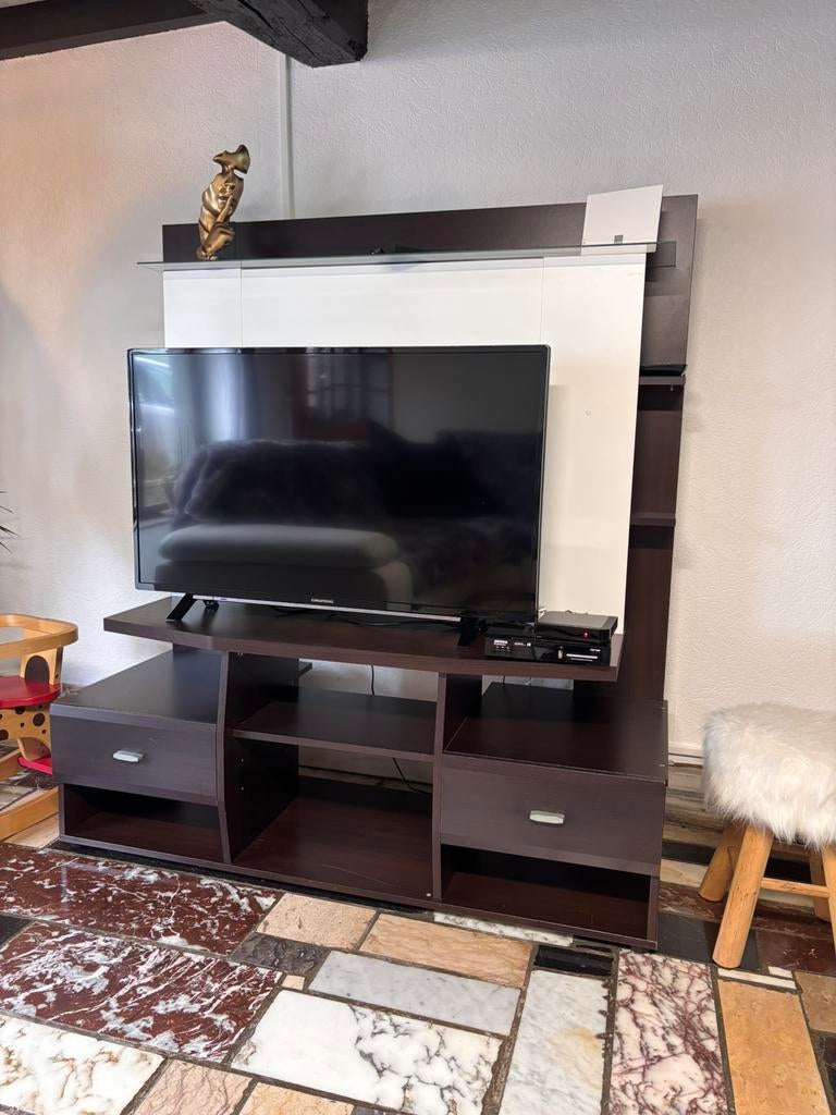 TV + tv-statief, Ophalen, Overige materialen, 100 tot 150 cm, Zo goed als nieuw