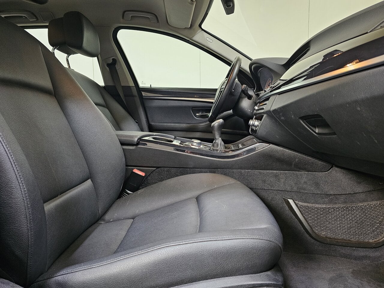 BMW 520 d Touring Man. - Airco - GPS - PDC - Export!, Auto's, 0 kg, 1995 cc, 4 cilinders, 120 kW