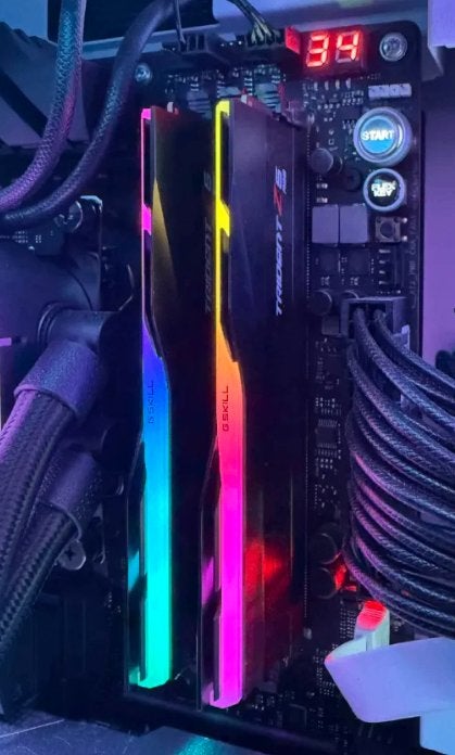 G.Skill Trident Z5 RGB F5-6000J2836G32GX2-TZ5RK, Informatique & Logiciels, Enlèvement ou Envoi, Comme neuf, Desktop, DDR5