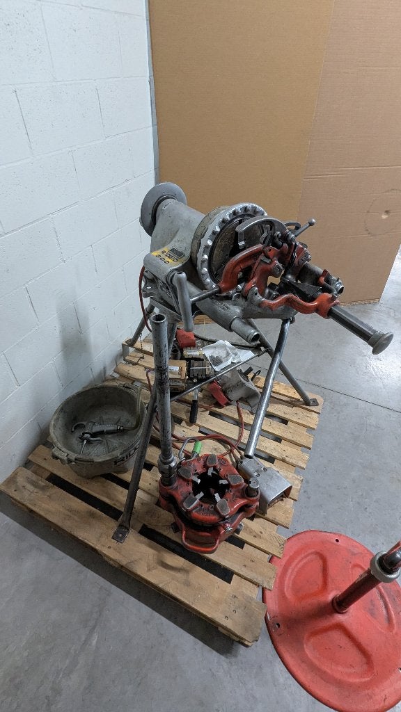 Draadsnijmachine + rolgroever RIDGID 300 COMPLEET, Doe-het-zelf en Bouw, Ophalen, Gebruikt, Overige typen, Ridgid