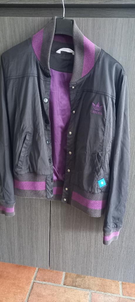 gilet gris avec touches violettes, adidas 16, Adidas, Enlèvement ou Envoi, Comme neuf, Fille