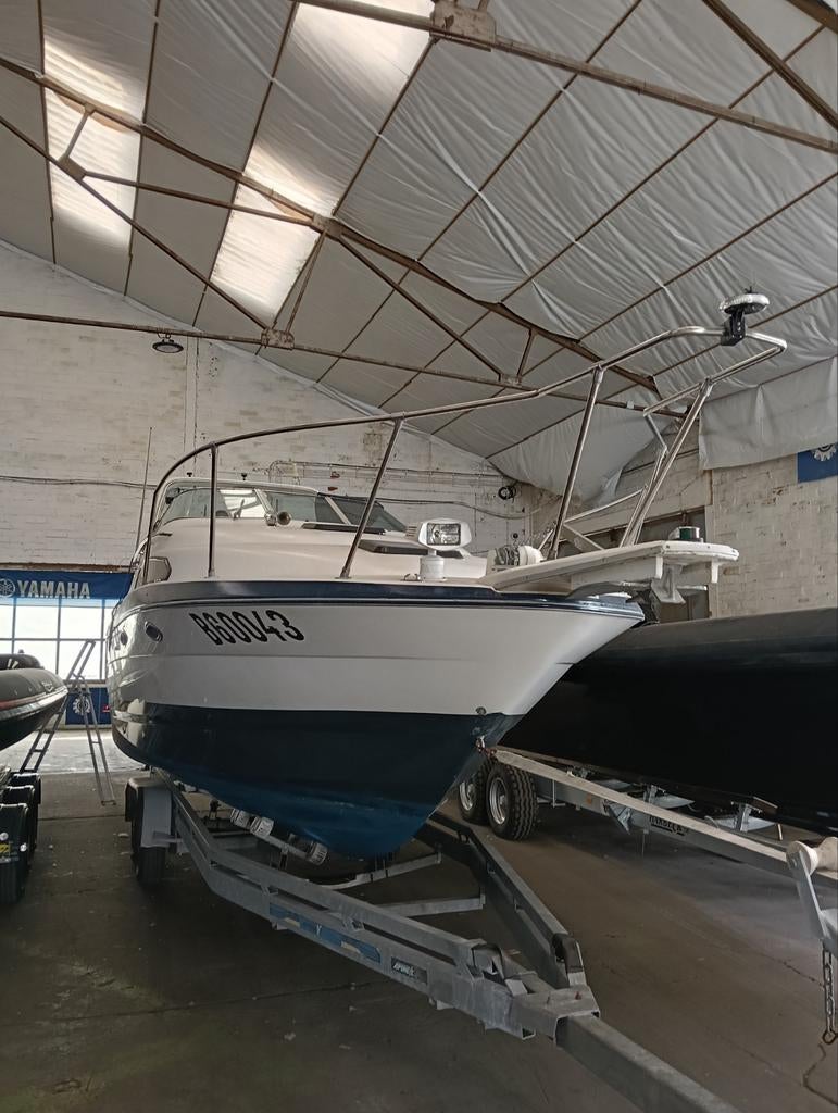 Boot, yacht, Bayliner 2755., Ophalen