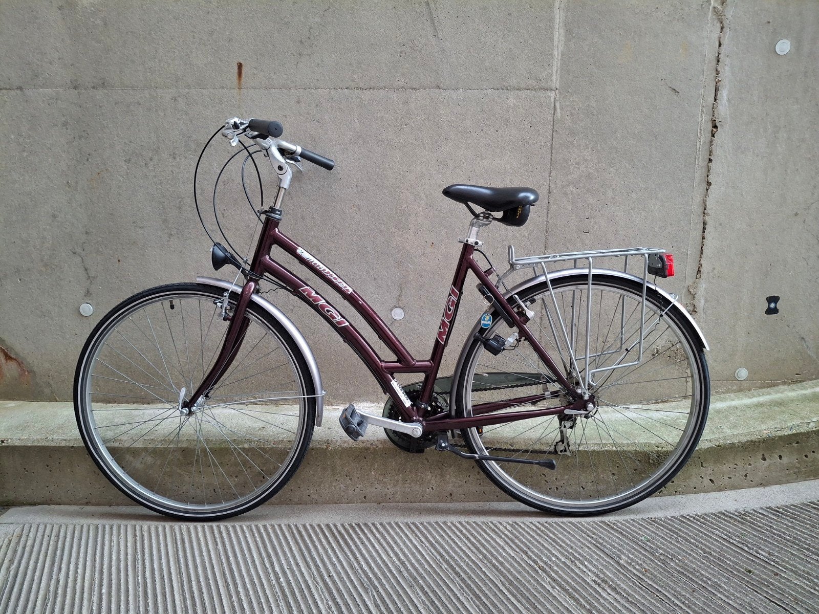 Damesfiets/Studentenfiets volledig in orde, Ophalen