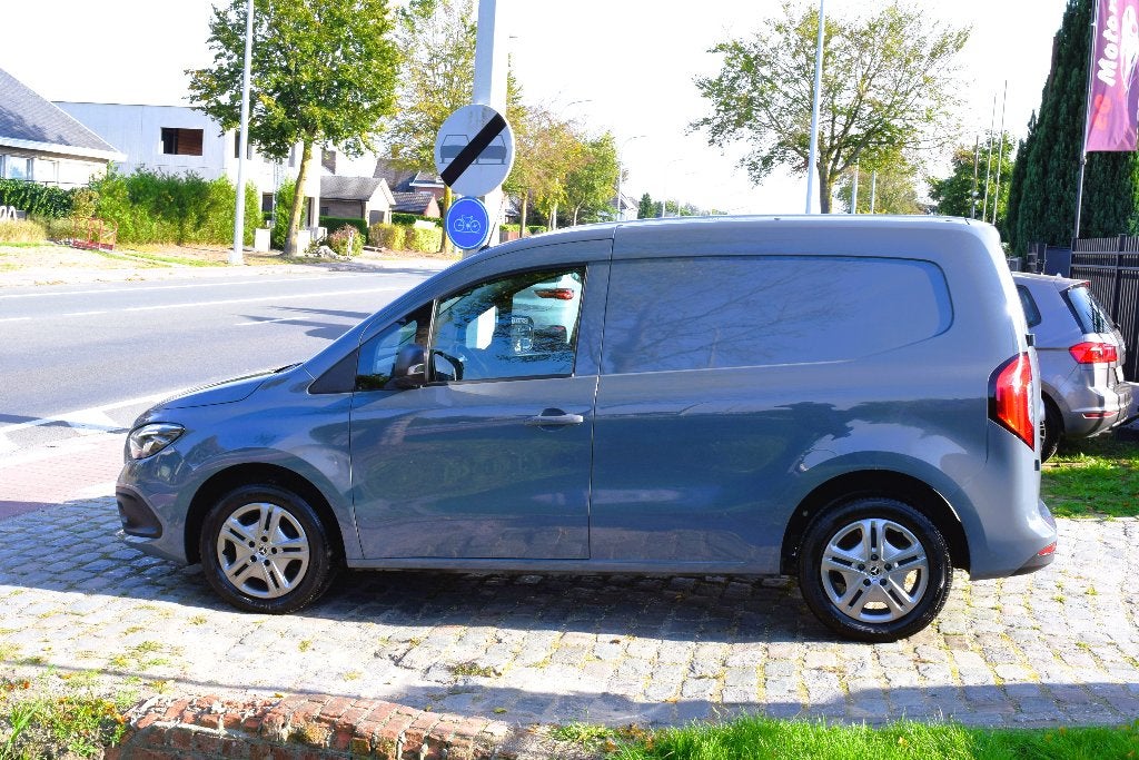 Mercedes Citan 110 CDi/3 Zit/LED/CAMERA/1st Owner/GARANTIE, Auto's, Voorwielaandrijving, Stof, 139 g/km, 4 cilinders