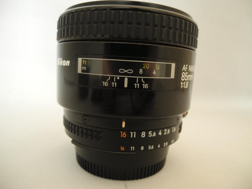 AF Nikkor 85 1.8 met capuchon, Audio, Tv en Foto, Foto | Lenzen en Objectieven, Verzenden, Zo goed als nieuw, Telelens