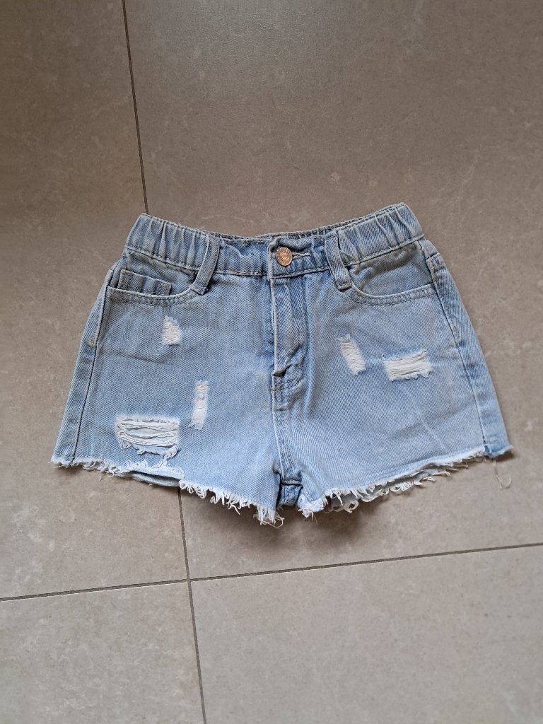 Jeansshortje 8 jaar, Enfants & Bébés, Vêtements enfant | Autre, Enlèvement ou Envoi, Comme neuf, Shein, Fille