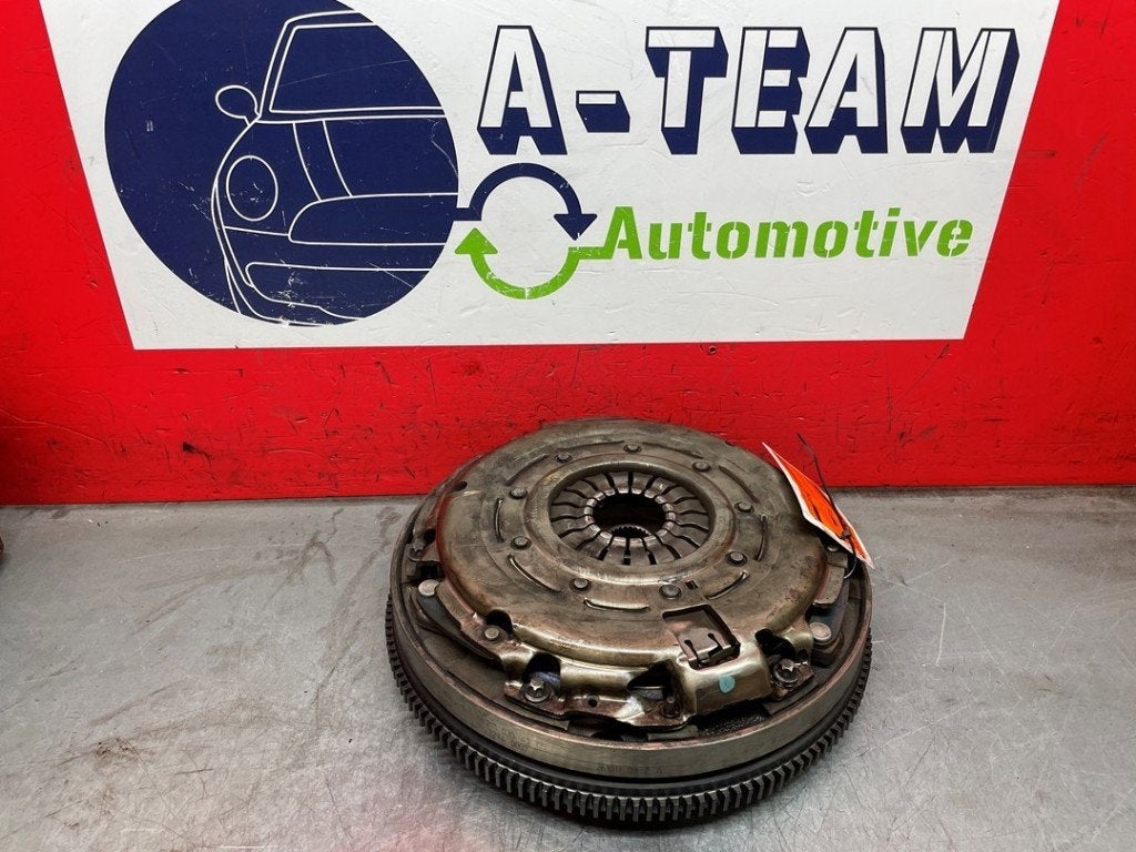 VOLANT MOTEUR BI-MASSE (|A2710304305|062294000773|), Mercedes-Benz, Utilisé, Dialog.mb@mercedes-benz.com, Mercedes-Benz AG