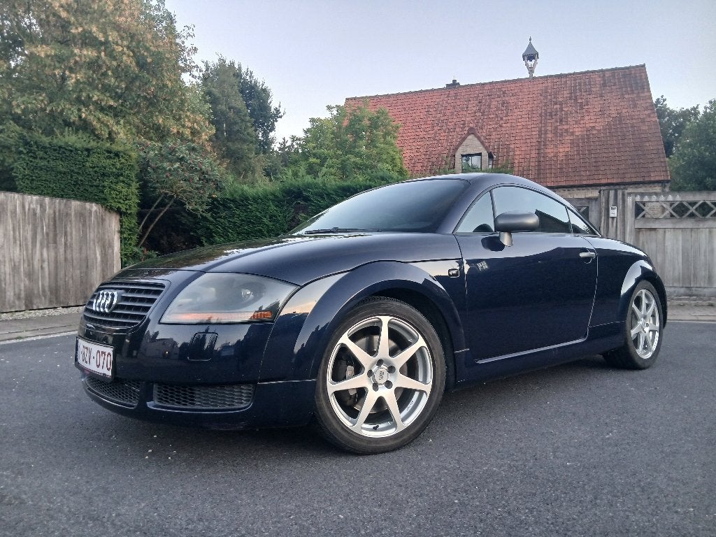 Audi tt, leuk ogende wagen in goede staat, Voorwielaandrijving, 4 zetels, TT, 4 cilinders