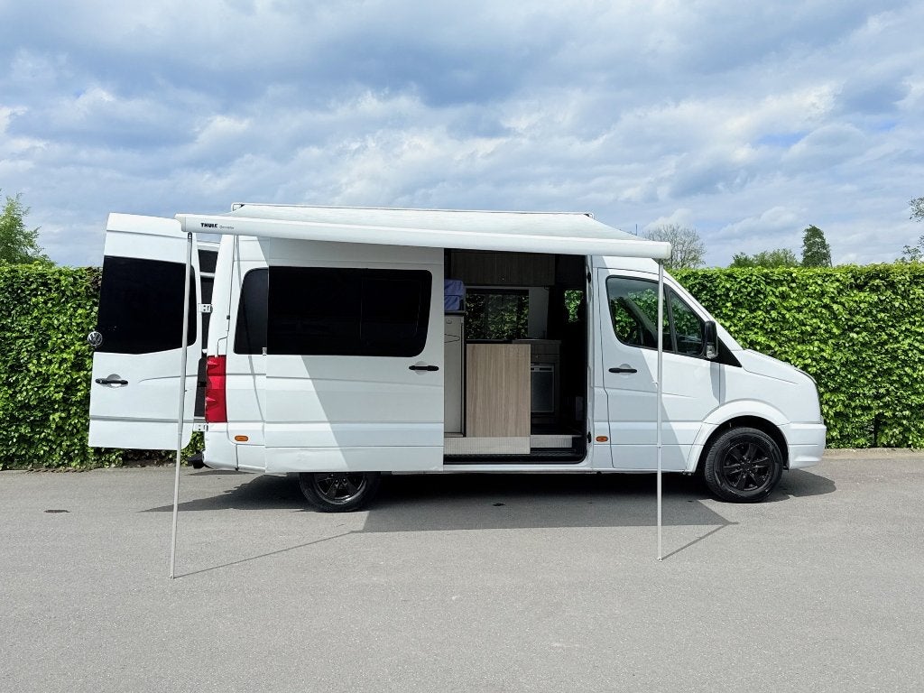 VW CRAFTER CAMPING CAR 3 PERSONNES GRAND GARAGE MOTO OU VELO, Caravanes & Camping, 6 à 7 mètres, Siège standard, Diesel, 6 à 7 mètres
