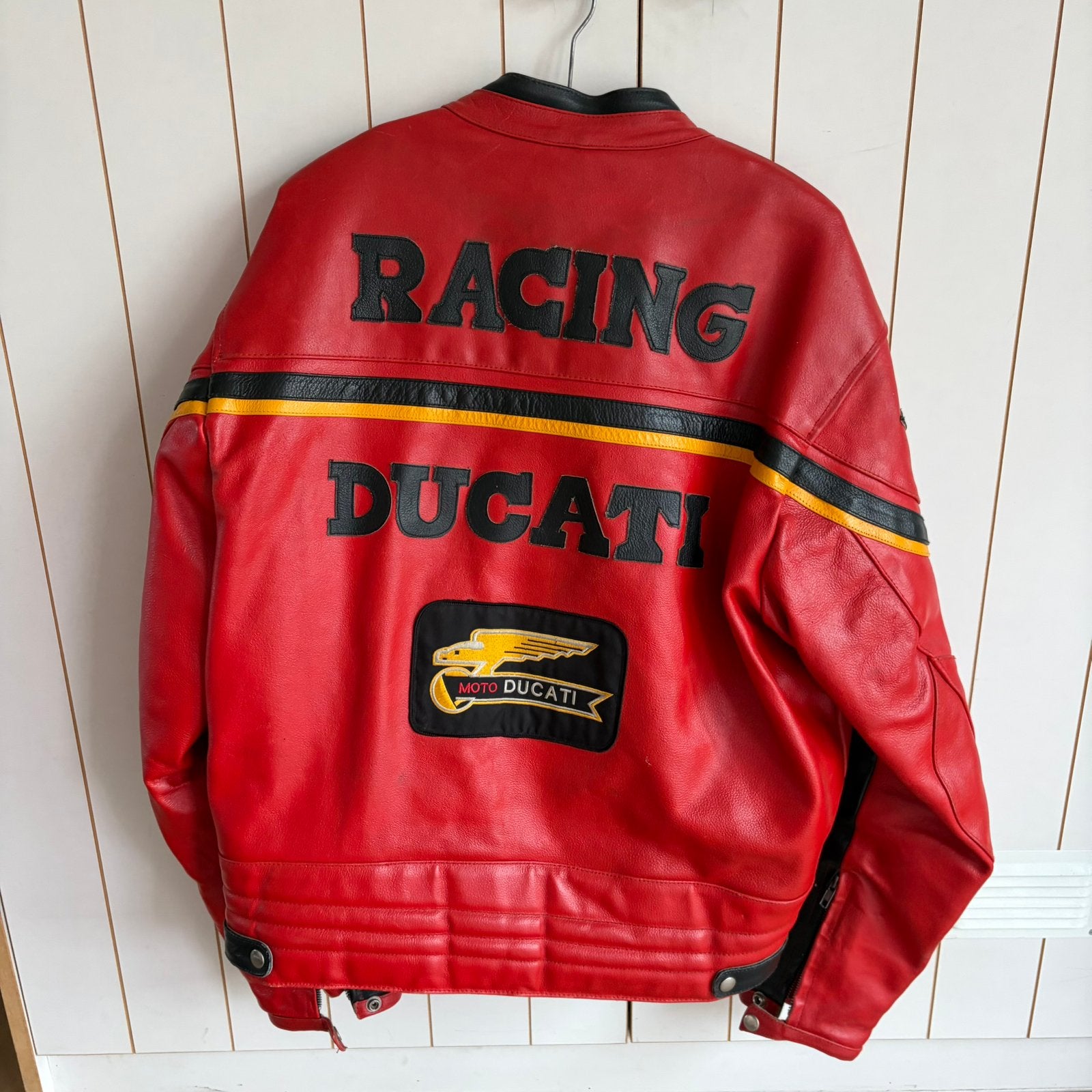 Lederen jacket, Ophalen