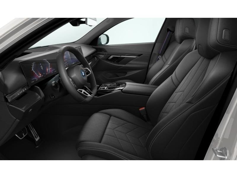 BMW i5 eDrive40 Touring, Auto's, BMW, Automaat, 4 deurs, Zwart, https://public.car-pass.be/vhr/2c856e45-8197-4876-b2bd-739d9858fc57
