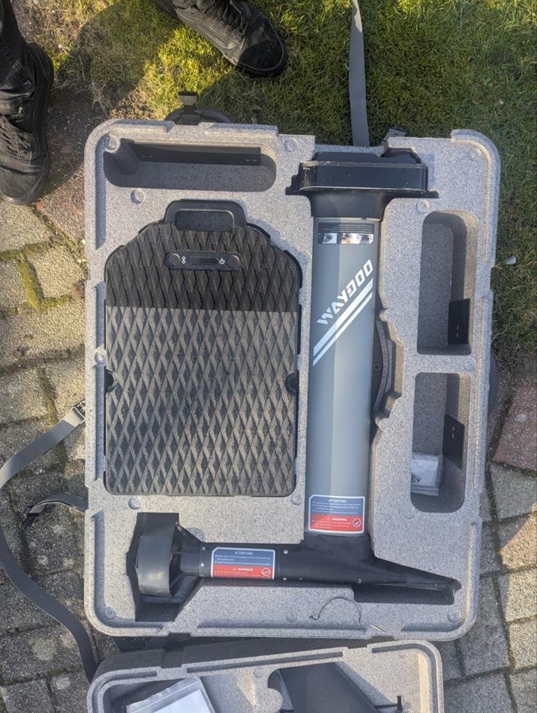 E-FOIL  waydoo one plus, Enlèvement, Utilisé