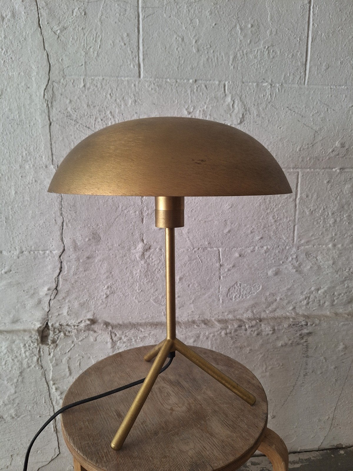 Design tafellamp goud, Ophalen