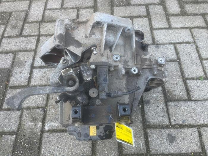 Versnellingsbak van een Volkswagen Fox, Gebruikt, -, Volkswagen, -