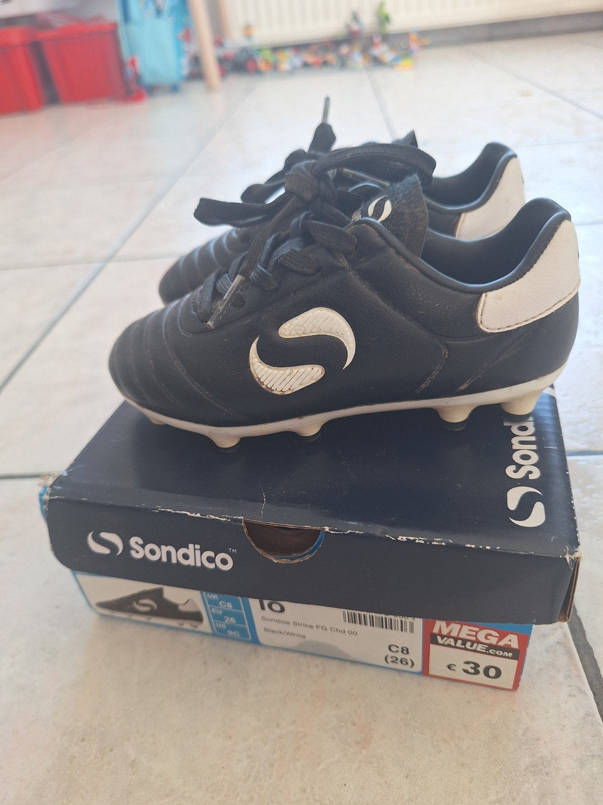 Chaussures de foot pointure 26, Enlèvement ou Envoi
