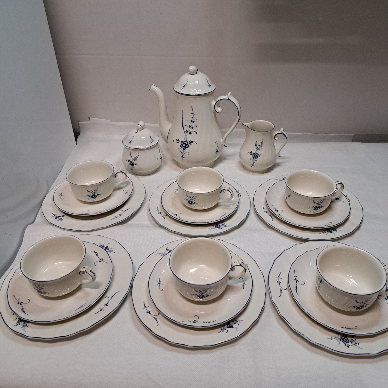 Villeroy&Boch Vieux Luxembourg, Ophalen