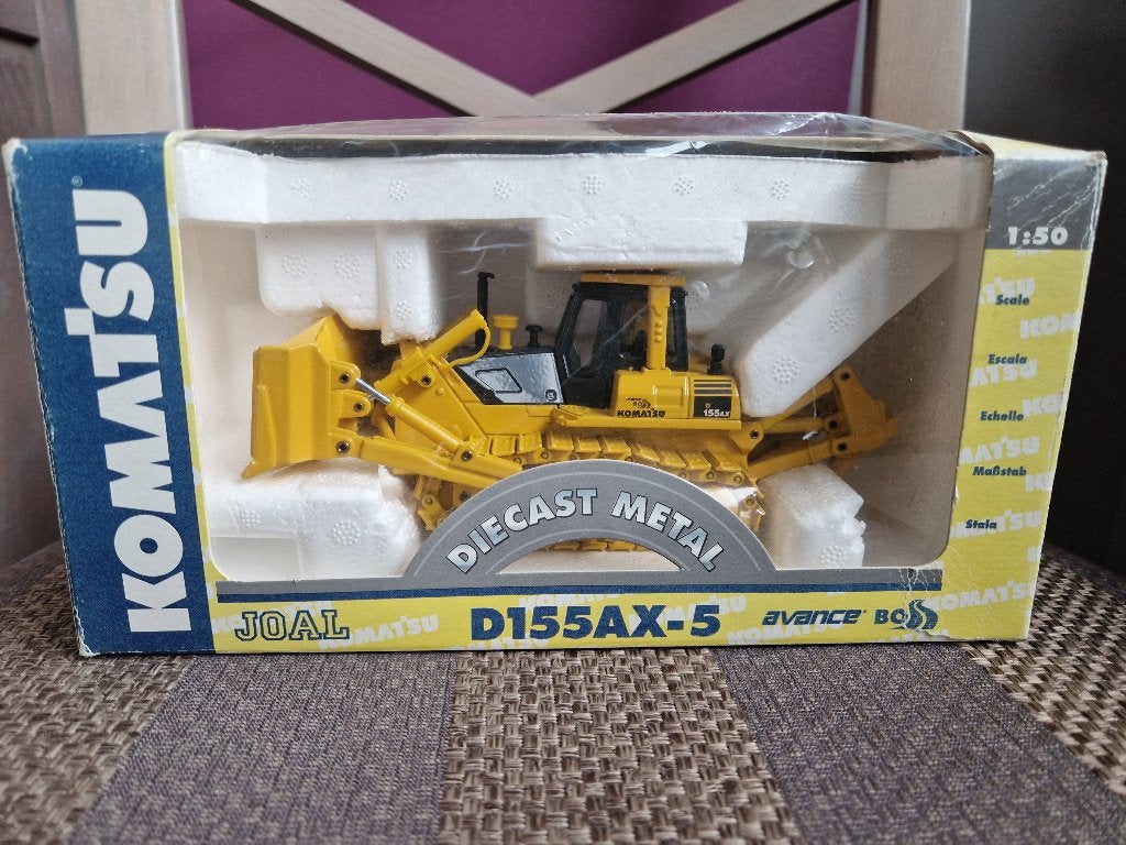 Komatsu Joal Miniature 1:50 D155AX-5 bulldozer avance, Hobby en Vrije tijd, Ophalen of Verzenden, Zo goed als nieuw, Hijskraan, Tractor of Landbouw