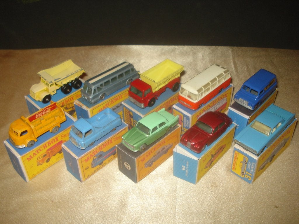 LESNEY MATCHBOX Lot 10 de 10 Voitures + Boîtes Reproductions, Enlèvement ou Envoi, Comme neuf, Voiture