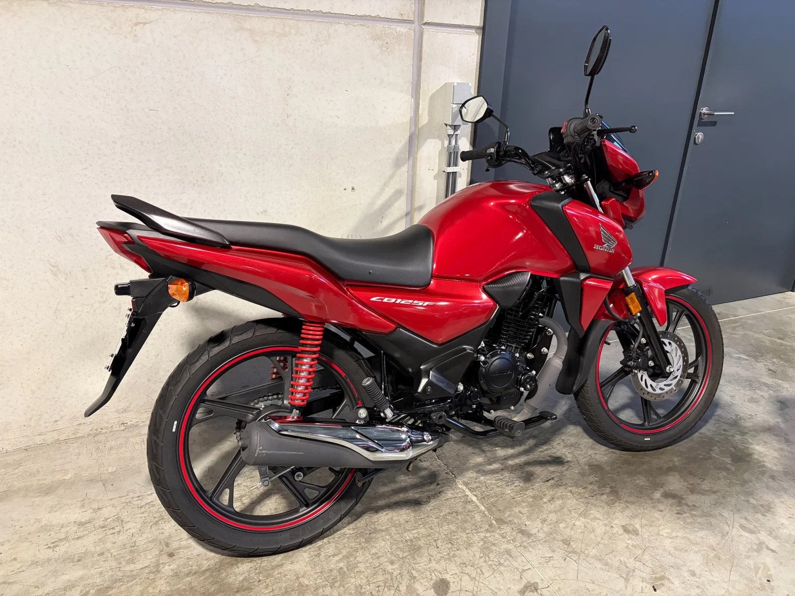 Honda CB125F leuke basic naked bike met handvatverwarming, 125 cc, Overig, 11 kW of minder, Handgeschakeld