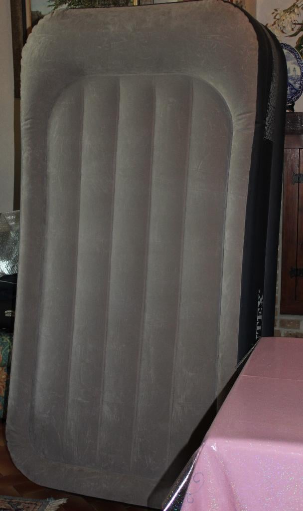 MATELAS PNEUMATIQUE GONFLABLE, 100 cm, Matelas, Enlèvement ou Envoi, 190 cm ou moins