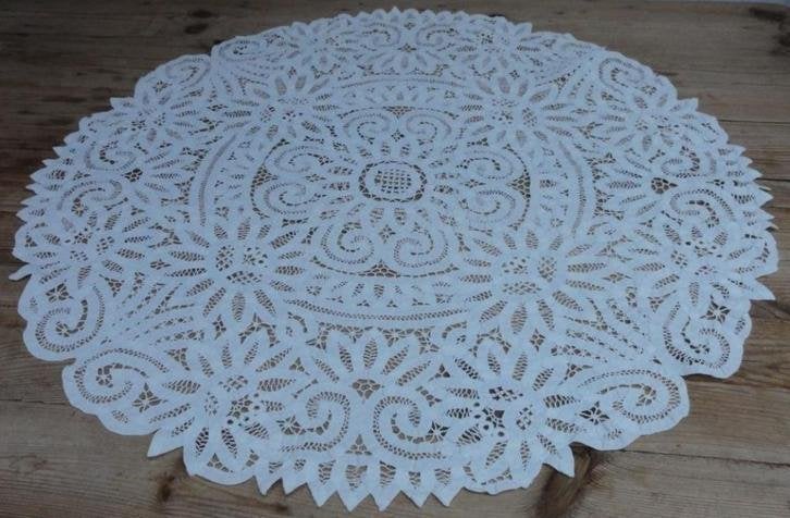 Off white brocante kleed van lint /band, handwerk, 76 cm, Enlèvement ou Envoi