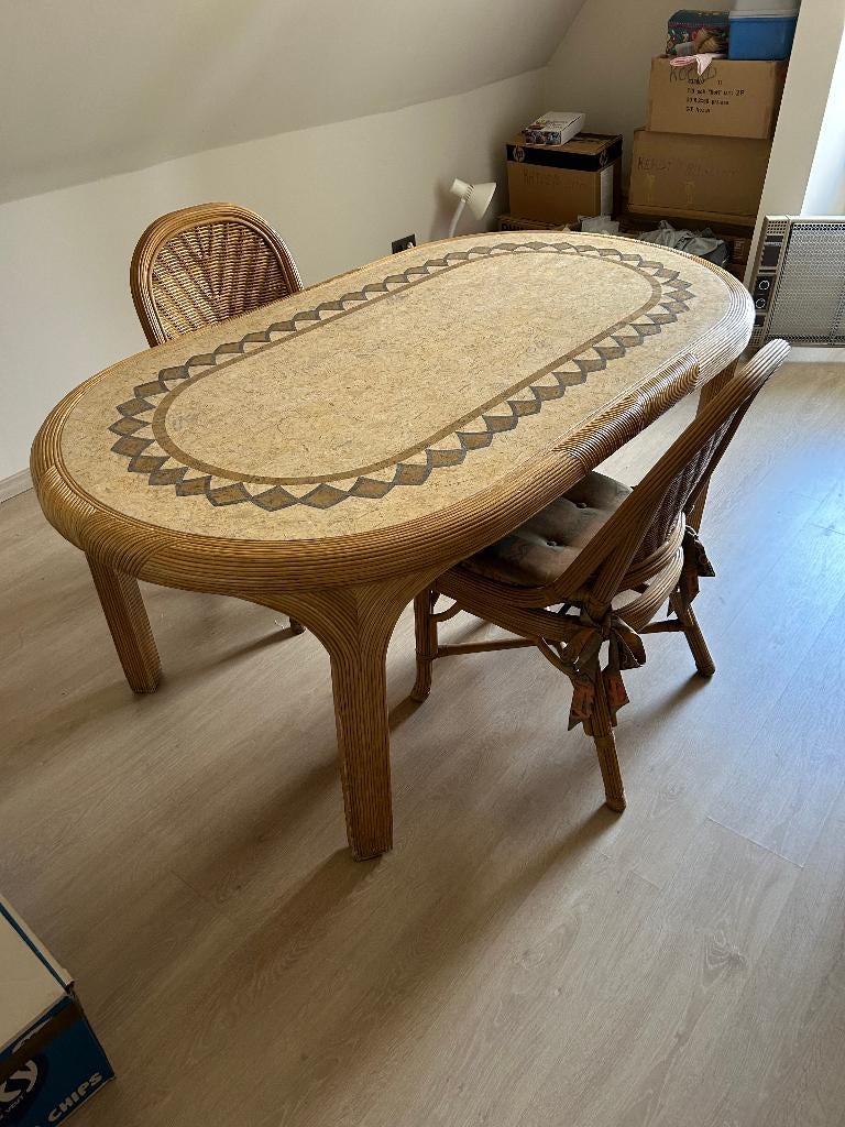 Rotantafel met fantasieblad (+bijpassende stoelen), Huis en Inrichting, Tafels | Eettafels, Ophalen, Gebruikt, 50 tot 100 cm, Vijf personen of meer