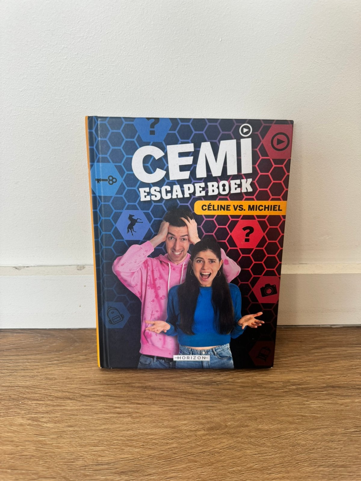 CEMI - Escapeboek, Enlèvement ou Envoi, Comme neuf