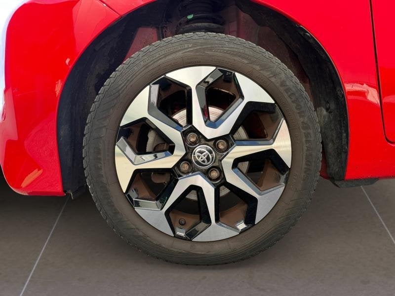 Toyota Aygo Play, Auto's, https://public.car-pass.be/vhr/f57afbd7-6ef0-4e28-891b-155faabd2ffc, Handgeschakeld, 5 deurs, Bluetooth