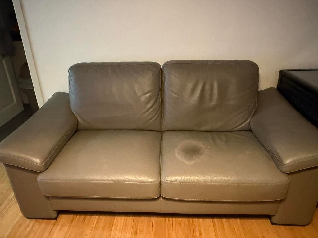 2 canapés en cuir avec support jambes electrique, Enlèvement, Comme neuf, Cuir