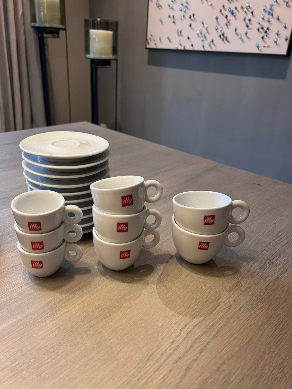Illy koffietasjes met schoteltjes, Ophalen, Zo goed als nieuw, Illy
