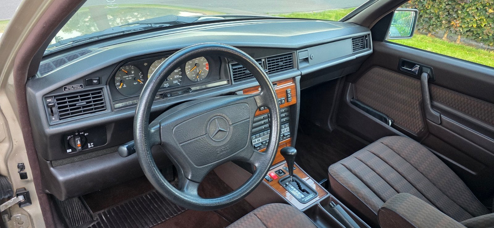 Mercedes 190E 2.3 Automaat Oldtimer met veel opties, foto 7