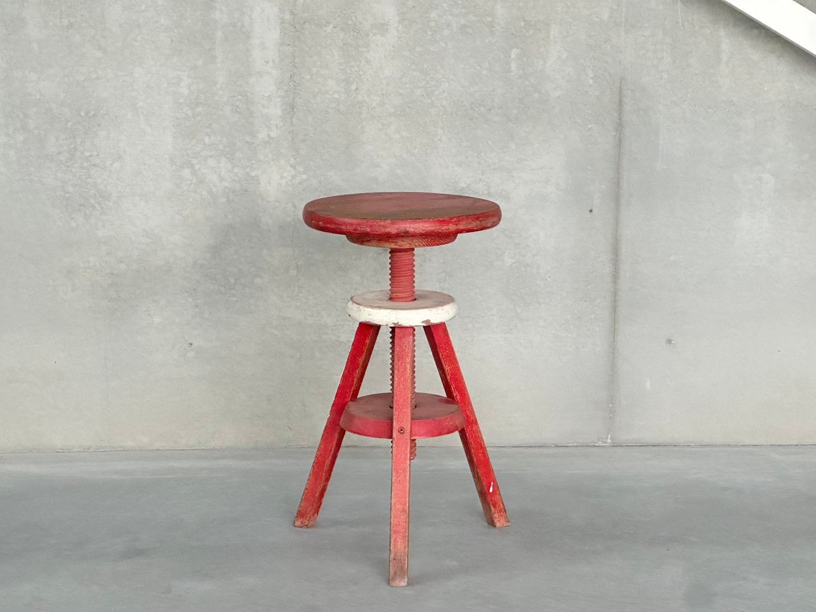 Vintage atelierkruk, Ophalen, Zo goed als nieuw, Hout