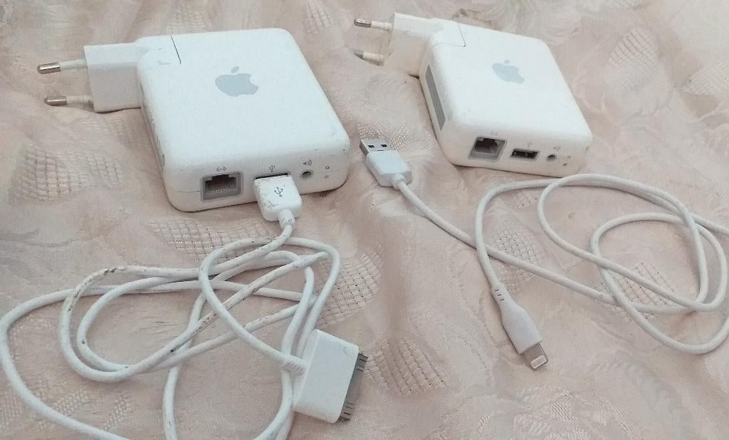 Apple Airport Express-oplader model A1264 met 2 snoeren, Computers en Software, Verzenden