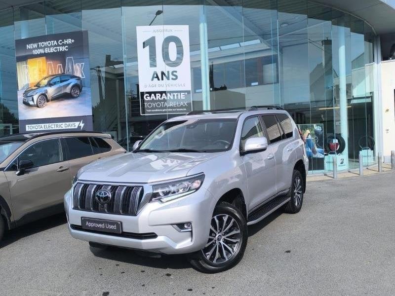 Toyota Landcruiser Premium, Autos, Toyota, https://public.car-pass.be/vhr/621f0b70-75cb-4f45-99ed-9947ca612c1e, Argent ou Gris