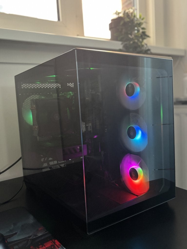 Gaming desktop - RTX 4060 32GB RAM, Ophalen, Zo goed als nieuw, Gaming, SSD