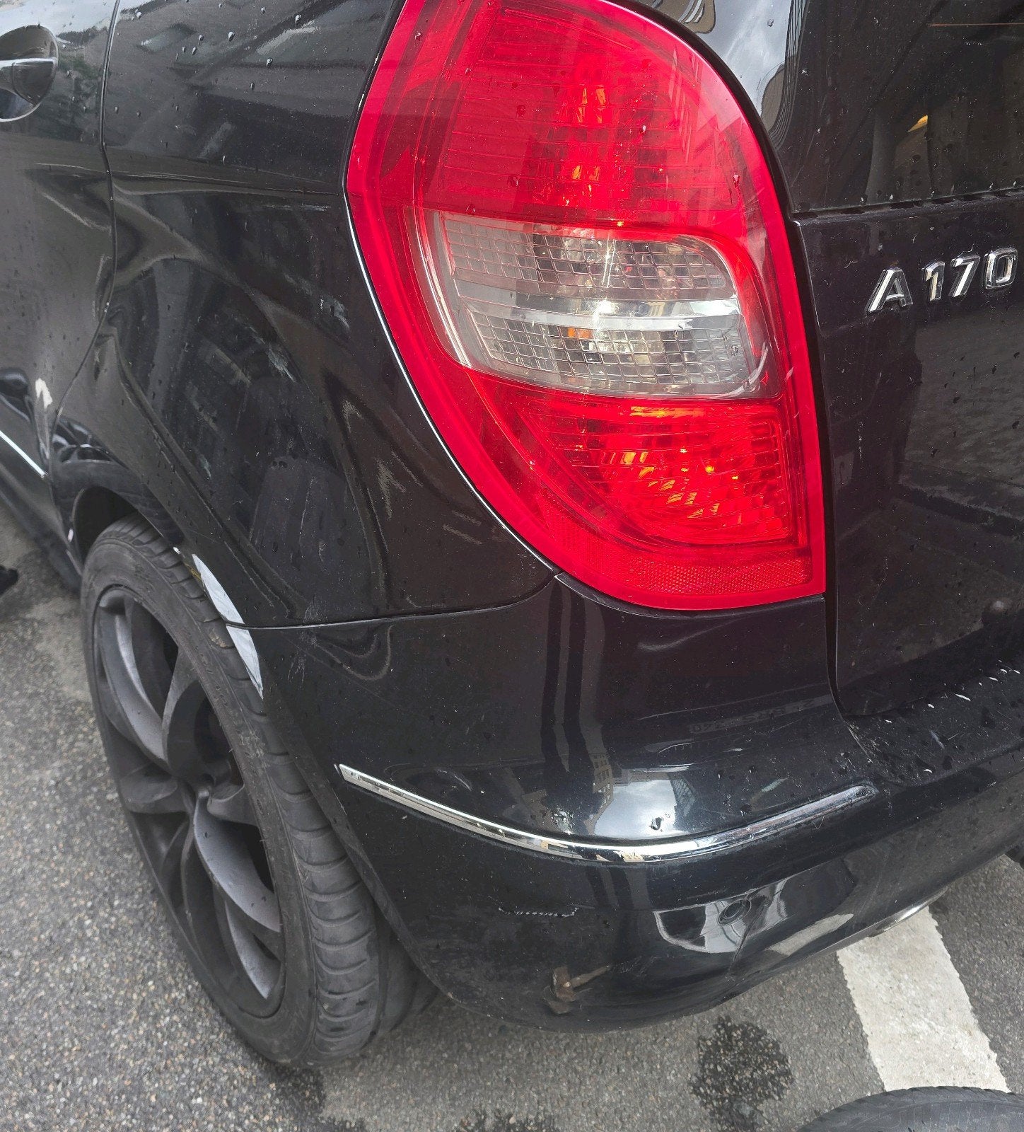 Mercedes classe A170 essence avantgarde LEZ ok fin 2030, Autos, Mercedes-Benz, Classe A, Achat, Noir, Particulier