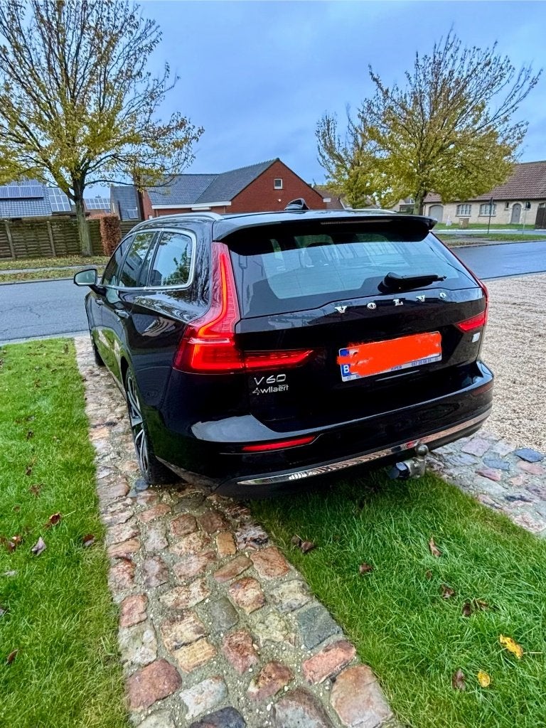 Volvo V60, Auto's, Automaat, 4 cilinders, Alcantara, Zwart