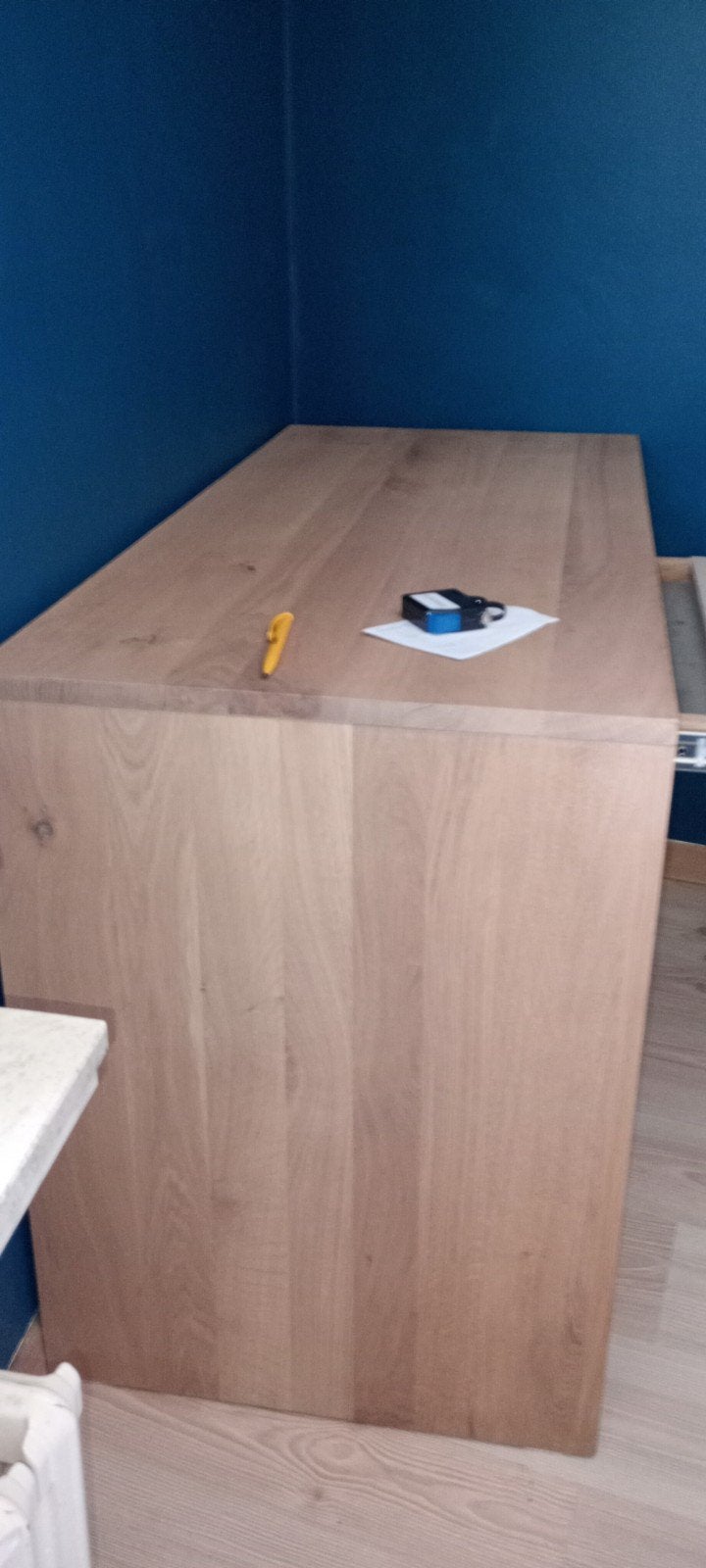 bureau met bijhorende lederen stoel, Ophalen, Hout, Nieuw, Beige