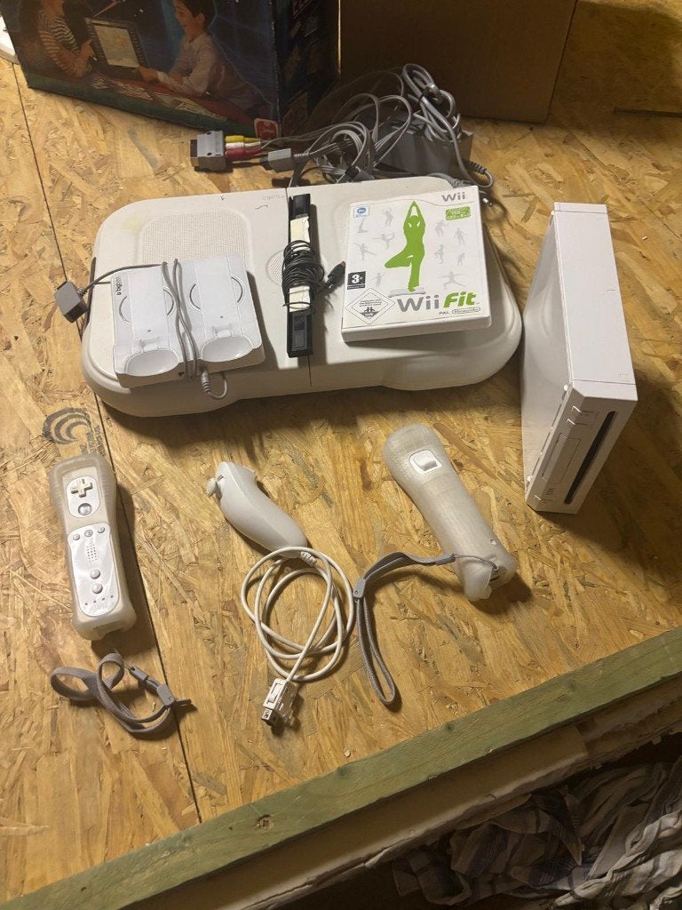 WII SPELCONSOLE, Games en Spelcomputers, Ophalen, Zo goed als nieuw, Met 2 controllers
