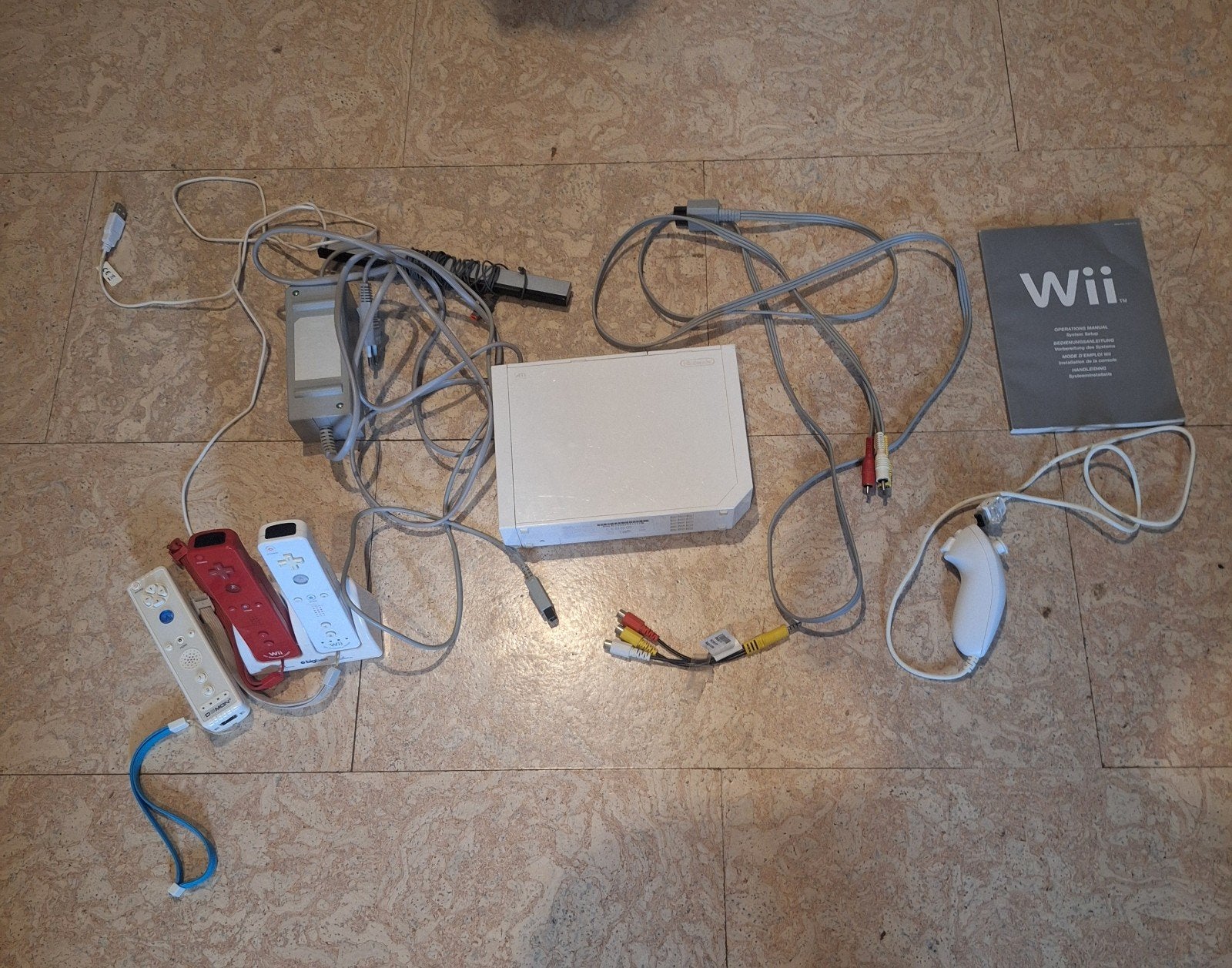 Nintendo Wii, Games en Spelcomputers, Ophalen of Verzenden, Gebruikt, Met 3 controllers of meer, Met games